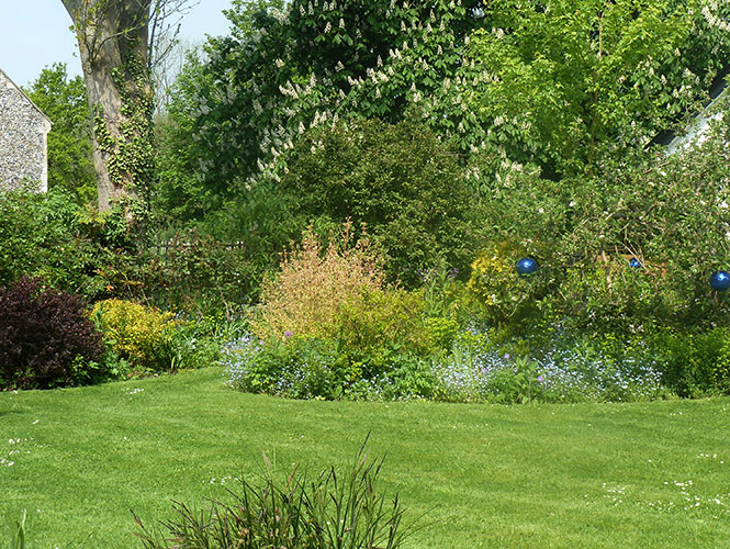 valerie-lindsell-artist-studio-garden-suffolk-02